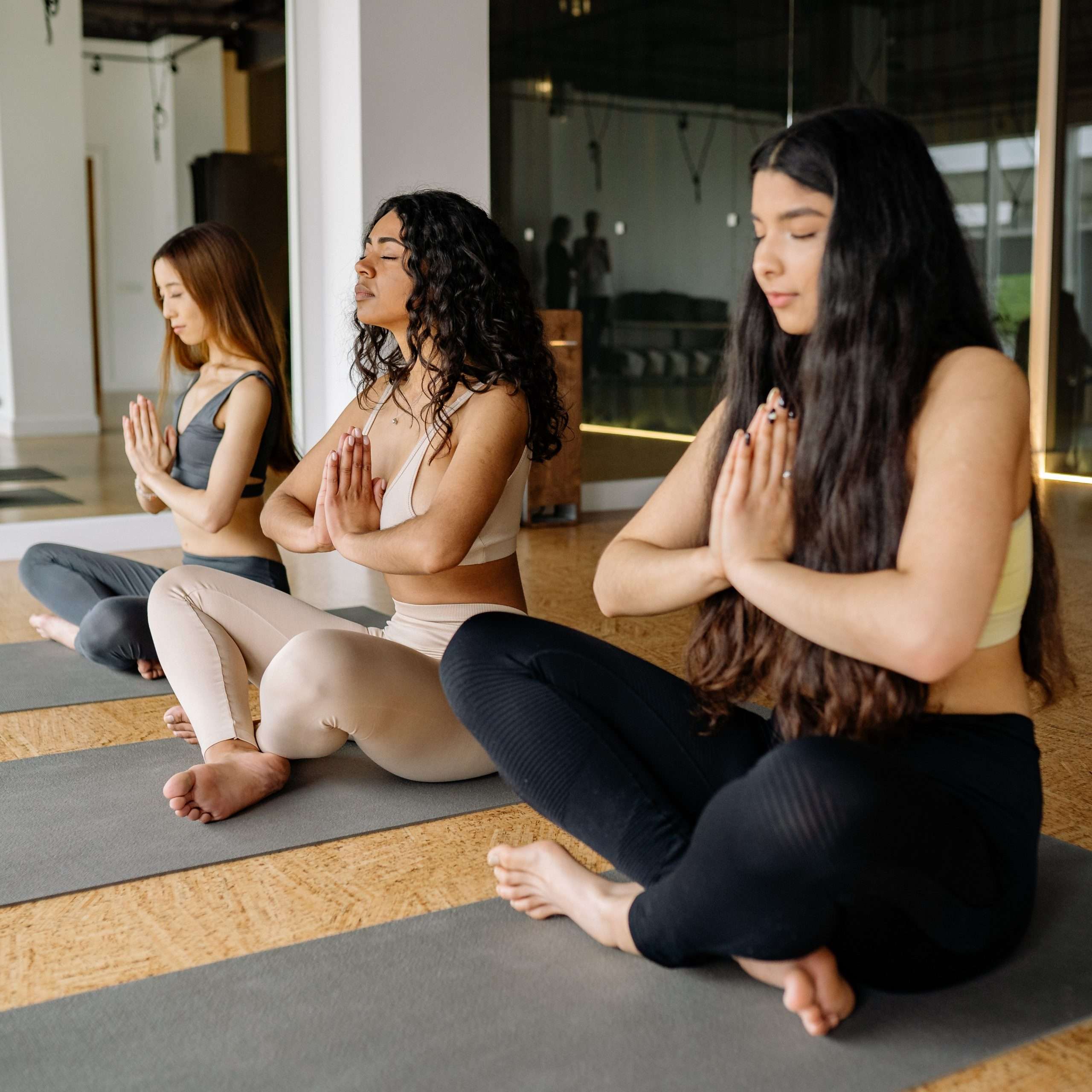 Read more about the article 🧘 Yoga Teachers